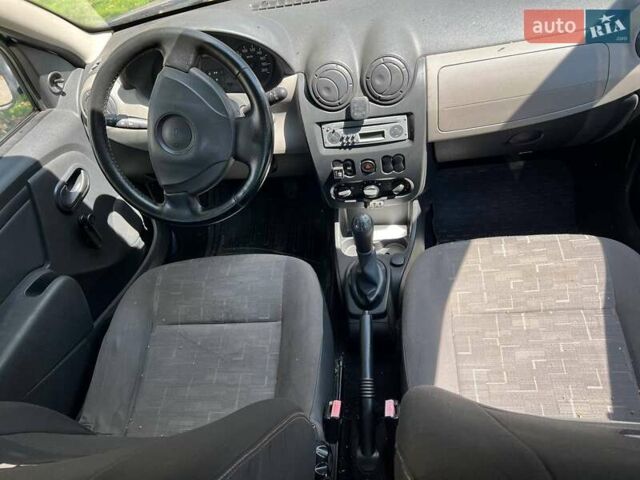 Синій Дачія Sandero, об'ємом двигуна 1.39 л та пробігом 216 тис. км за 3600 $, фото 5 на Automoto.ua
