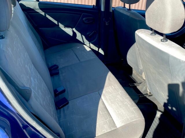 Синій Дачія Sandero, об'ємом двигуна 1.4 л та пробігом 134 тис. км за 4000 $, фото 5 на Automoto.ua