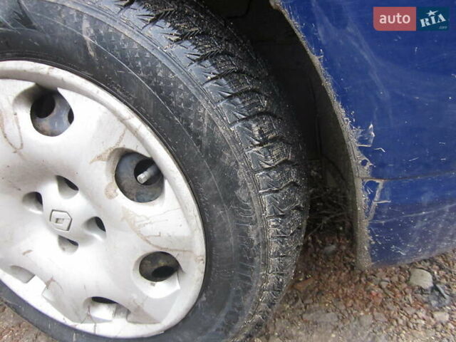 Синий Дачия Сандеро, объемом двигателя 1.4 л и пробегом 227 тыс. км за 3800 $, фото 11 на Automoto.ua