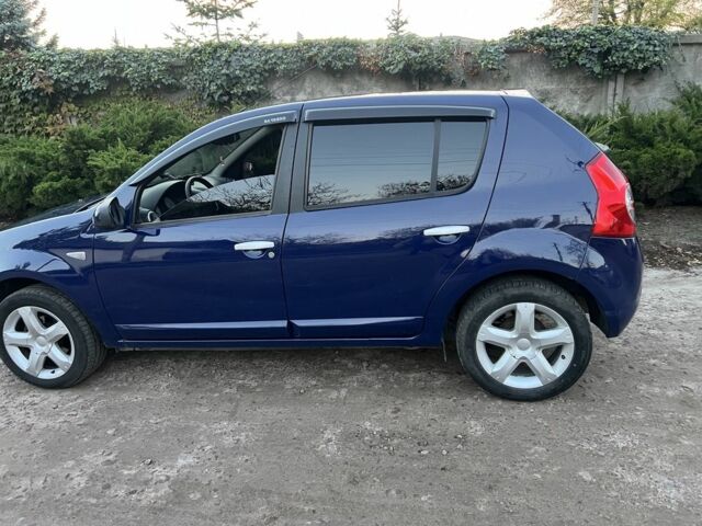 Дачія Sandero 2009 у Александрие на Automoto.ua Синій Дачія Sandero, об'ємом двигуна 1.4 л та пробігом 204 тис. км за 4600 $, фото 3 на Automoto.ua
