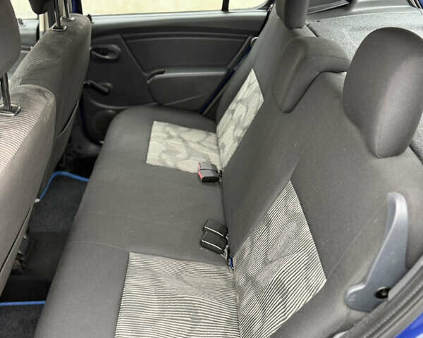 Синий Дачия Сандеро, объемом двигателя 1.2 л и пробегом 140 тыс. км за 4499 $, фото 92 на Automoto.ua