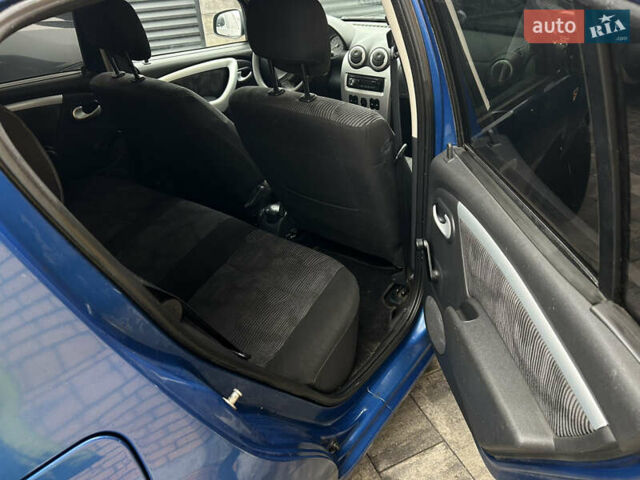 Синий Дачия Сандеро, объемом двигателя 1.6 л и пробегом 117 тыс. км за 4600 $, фото 14 на Automoto.ua