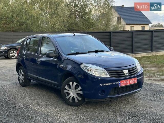 Синий Дачия Сандеро, объемом двигателя 1.4 л и пробегом 201 тыс. км за 4550 $, фото 2 на Automoto.ua