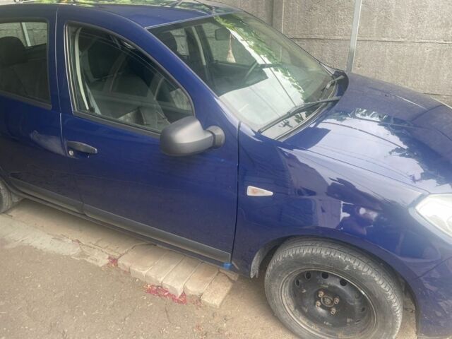 Синий Дачия Сандеро, объемом двигателя 1.1 л и пробегом 209 тыс. км за 3700 $, фото 1 на Automoto.ua