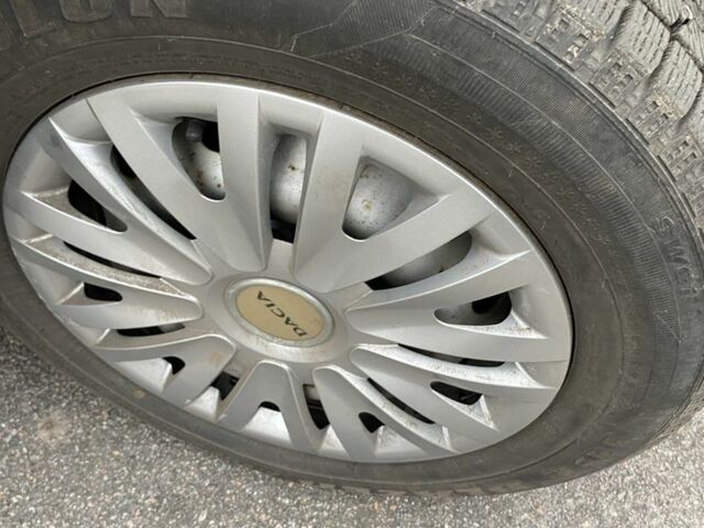 Синий Дачия Сандеро, объемом двигателя 1.4 л и пробегом 219 тыс. км за 4800 $, фото 9 на Automoto.ua