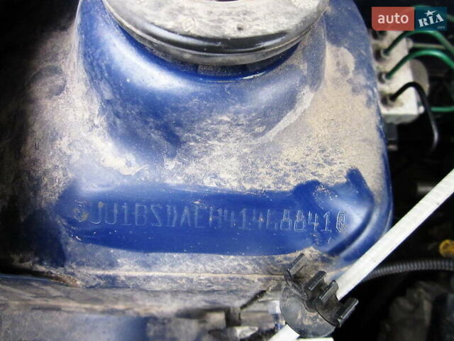 Синий Дачия Сандеро, объемом двигателя 1.4 л и пробегом 227 тыс. км за 3800 $, фото 13 на Automoto.ua