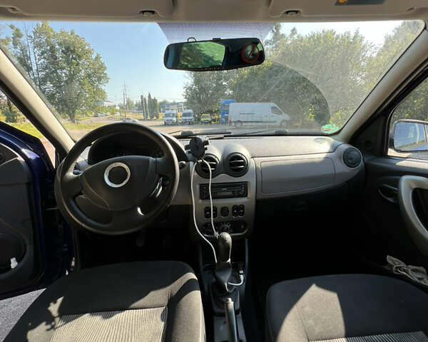 Синій Дачія Sandero, об'ємом двигуна 1.15 л та пробігом 217 тис. км за 3900 $, фото 5 на Automoto.ua