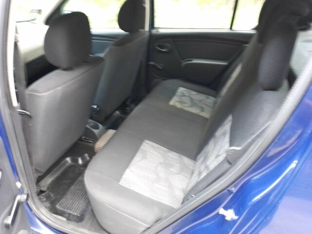 Синий Дачия Сандеро, объемом двигателя 1.4 л и пробегом 176 тыс. км за 4500 $, фото 8 на Automoto.ua