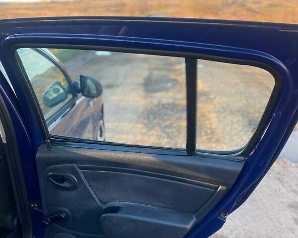 Дачия Сандеро 2009 в Ивано-Франковске на Automoto.ua Синий Дачия Сандеро, объемом двигателя 1.4 л и пробегом 356 тыс. км за 4100 $, фото 6 на Automoto.ua