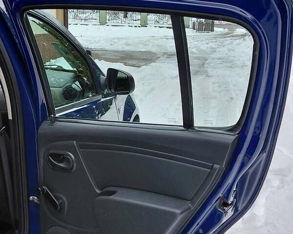 Синий Дачия Сандеро, объемом двигателя 1.4 л и пробегом 90 тыс. км за 4499 $, фото 60 на Automoto.ua