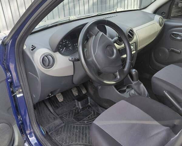 Синий Дачия Сандеро, объемом двигателя 1.39 л и пробегом 152 тыс. км за 4300 $, фото 6 на Automoto.ua