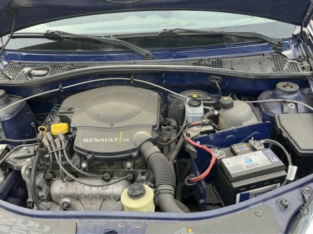 Синий Дачия Сандеро, объемом двигателя 0.14 л и пробегом 130 тыс. км за 5200 $, фото 4 на Automoto.ua
