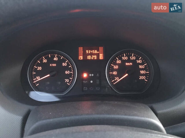 Дачия Сандеро 2009 в Львове на Automoto.ua Синий Дачия Сандеро, объемом двигателя 0 л и пробегом 90 тыс. км за 3900 $, фото 7 на Automoto.ua