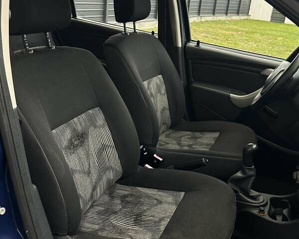 Синий Дачия Сандеро, объемом двигателя 1.4 л и пробегом 201 тыс. км за 4550 $, фото 33 на Automoto.ua