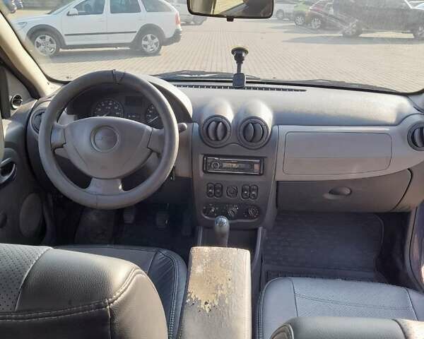 Синій Дачія Sandero, об'ємом двигуна 1.4 л та пробігом 274 тис. км за 3000 $, фото 11 на Automoto.ua