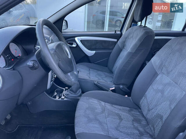 Синий Дачия Сандеро, объемом двигателя 1.4 л и пробегом 246 тыс. км за 4600 $, фото 9 на Automoto.ua