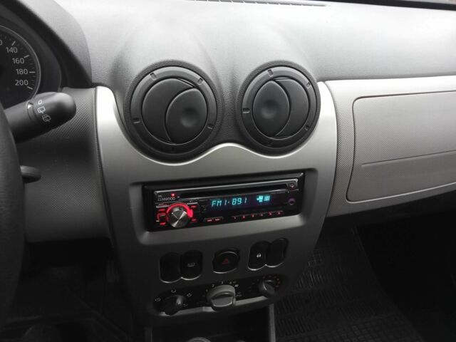 Синій Дачія Sandero, об'ємом двигуна 1.4 л та пробігом 151 тис. км за 4480 $, фото 8 на Automoto.ua