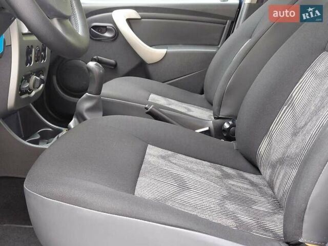 Синий Дачия Сандеро, объемом двигателя 1.4 л и пробегом 90 тыс. км за 4499 $, фото 75 на Automoto.ua