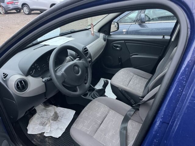 Синий Дачия Сандеро, объемом двигателя 1.4 л и пробегом 2 тыс. км за 4200 $, фото 4 на Automoto.ua