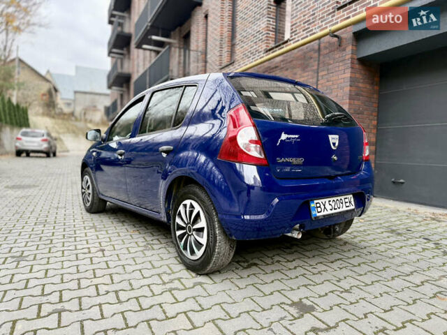 Синий Дачия Сандеро, объемом двигателя 1.4 л и пробегом 236 тыс. км за 3999 $, фото 4 на Automoto.ua