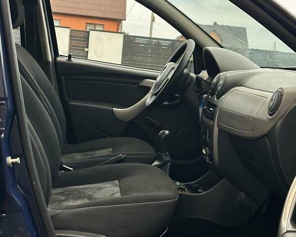 Синий Дачия Сандеро, объемом двигателя 1.4 л и пробегом 201 тыс. км за 4550 $, фото 29 на Automoto.ua