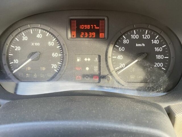 Синий Дачия Сандеро, объемом двигателя 1.4 л и пробегом 110 тыс. км за 3550 $, фото 2 на Automoto.ua