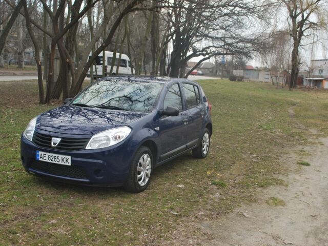 Синій Дачія Sandero, об'ємом двигуна 0.14 л та пробігом 119 тис. км за 5300 $, фото 10 на Automoto.ua