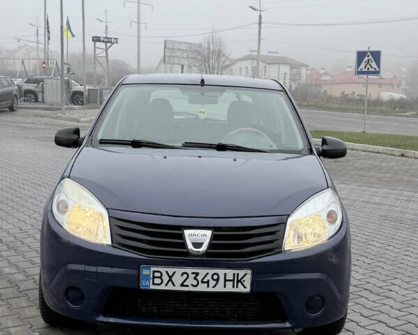 Синий Дачия Сандеро, объемом двигателя 1.5 л и пробегом 235 тыс. км за 4400 $, фото 4 на Automoto.ua