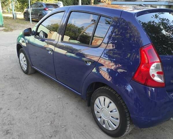 Синий Дачия Сандеро, объемом двигателя 1.4 л и пробегом 135 тыс. км за 4250 $, фото 3 на Automoto.ua