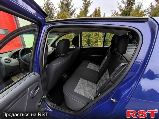 Синий Дачия Сандеро, объемом двигателя 14 л и пробегом 167 тыс. км за 4800 $, фото 12 на Automoto.ua