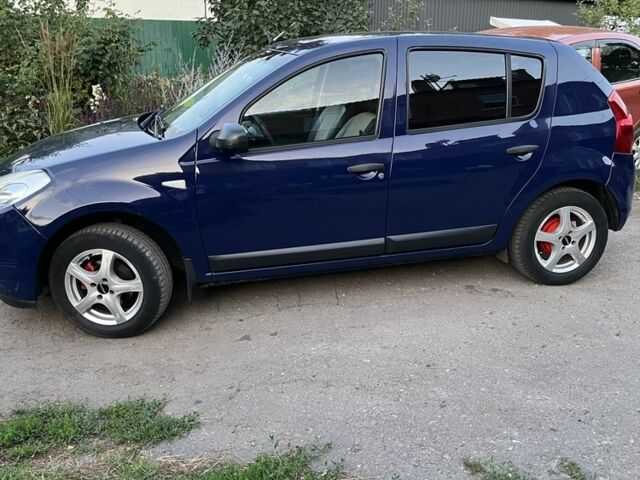 Синий Дачия Сандеро, объемом двигателя 1.2 л и пробегом 204 тыс. км за 4750 $, фото 8 на Automoto.ua