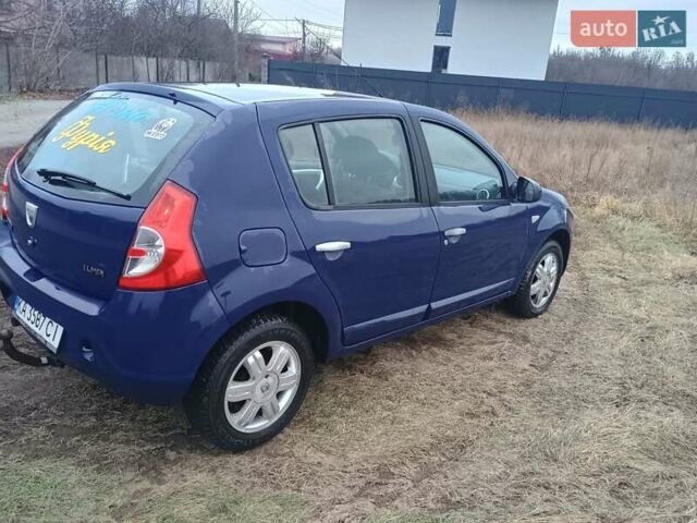 Синий Дачия Сандеро, объемом двигателя 1.39 л и пробегом 217 тыс. км за 5300 $, фото 3 на Automoto.ua