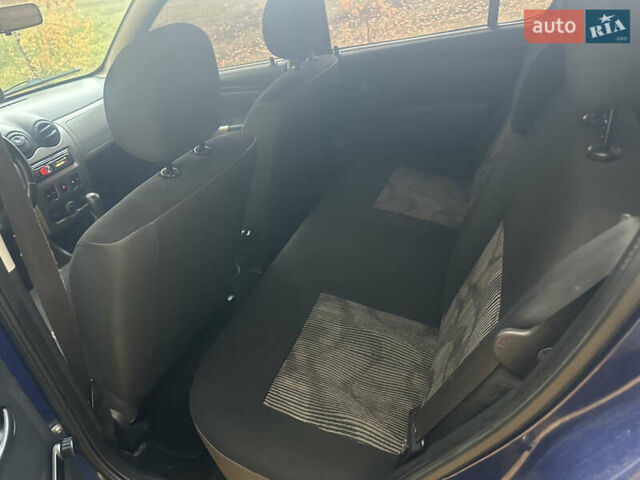 Дачия Сандеро 2009 в Полтаве на Automoto.ua Синий Дачия Сандеро, объемом двигателя 1.39 л и пробегом 234 тыс. км за 4500 $, фото 15 на Automoto.ua