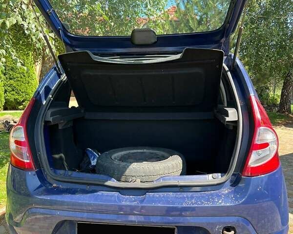 Синій Дачія Sandero, об'ємом двигуна 1.39 л та пробігом 216 тис. км за 3600 $, фото 3 на Automoto.ua