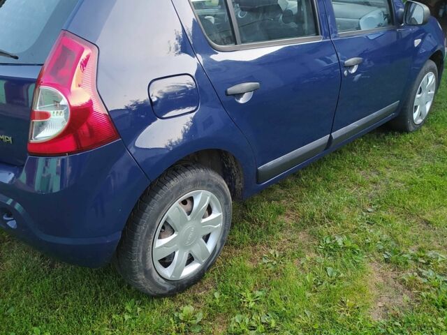 Синий Дачия Сандеро, объемом двигателя 1.4 л и пробегом 220 тыс. км за 3750 $, фото 3 на Automoto.ua