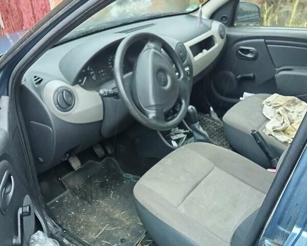 Дачія Sandero 2009 у Новомиргороде на Automoto.ua Синій Дачія Sandero, об'ємом двигуна 1.4 л та пробігом 112 тис. км за 2000 $, фото 3 на Automoto.ua