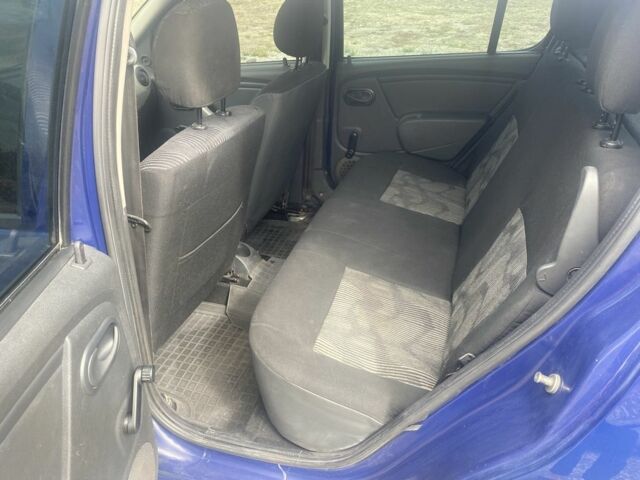 Синий Дачия Сандеро, объемом двигателя 1.4 л и пробегом 238 тыс. км за 3250 $, фото 7 на Automoto.ua