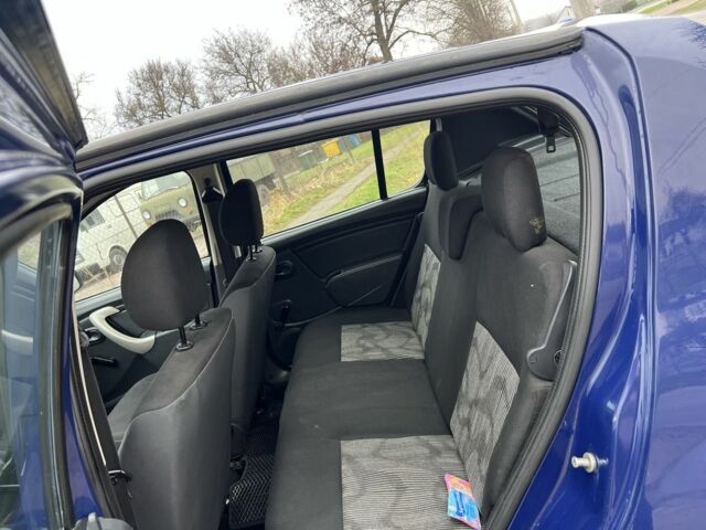 Синій Дачія Sandero, об'ємом двигуна 1.1 л та пробігом 165 тис. км за 3999 $, фото 6 на Automoto.ua