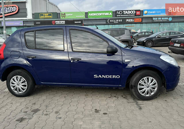 Синий Дачия Сандеро, объемом двигателя 1.4 л и пробегом 146 тыс. км за 3900 $, фото 1 на Automoto.ua