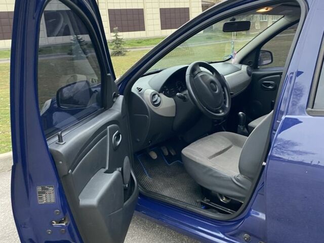 Синий Дачия Сандеро, объемом двигателя 1.4 л и пробегом 219 тыс. км за 4800 $, фото 7 на Automoto.ua