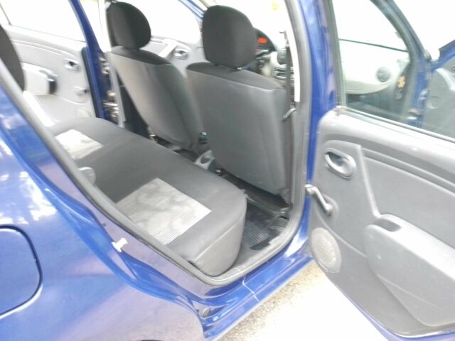 Синий Дачия Сандеро, объемом двигателя 1.4 л и пробегом 176 тыс. км за 4500 $, фото 10 на Automoto.ua