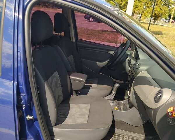 Синій Дачія Sandero, об'ємом двигуна 1.4 л та пробігом 167 тис. км за 3900 $, фото 4 на Automoto.ua