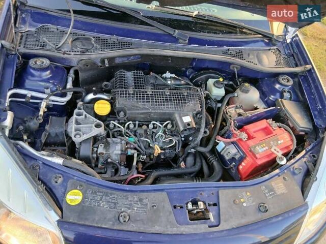 Синий Дачия Сандеро, объемом двигателя 1.5 л и пробегом 235 тыс. км за 3650 $, фото 18 на Automoto.ua