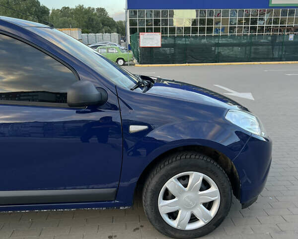 Синій Дачія Sandero, об'ємом двигуна 1.4 л та пробігом 151 тис. км за 5500 $, фото 2 на Automoto.ua