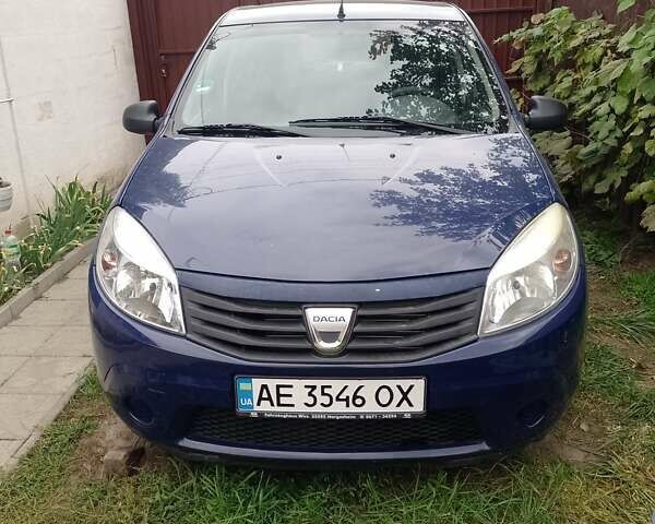 Синий Дачия Сандеро, объемом двигателя 1.39 л и пробегом 129 тыс. км за 3700 $, фото 1 на Automoto.ua