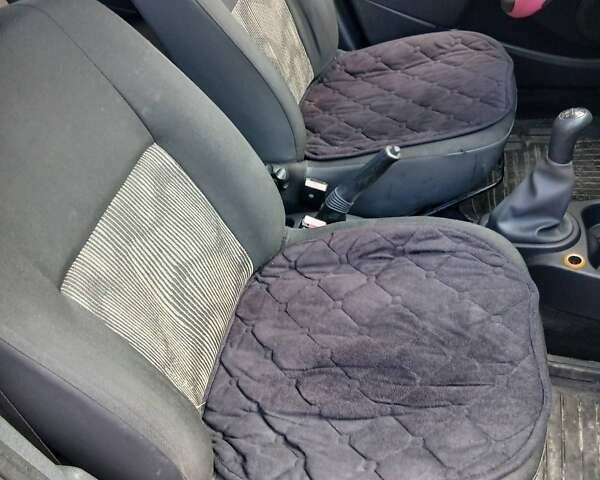 Синий Дачия Сандеро, объемом двигателя 1.5 л и пробегом 235 тыс. км за 3650 $, фото 11 на Automoto.ua