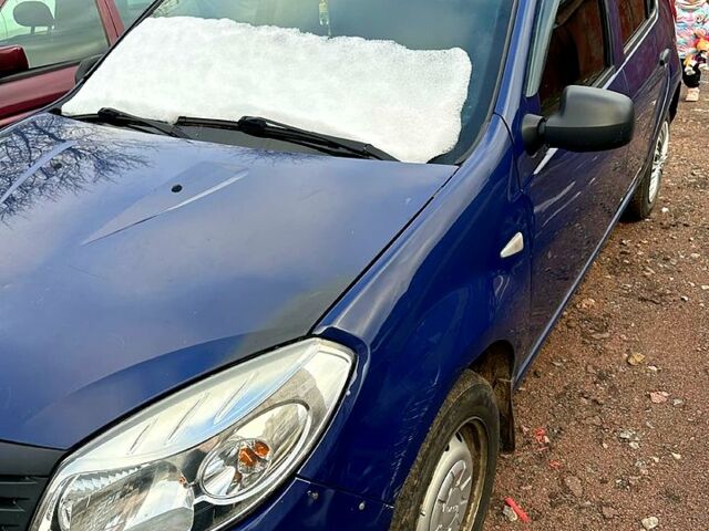 Синий Дачия Сандеро, объемом двигателя 1.4 л и пробегом 190 тыс. км за 3000 $, фото 1 на Automoto.ua