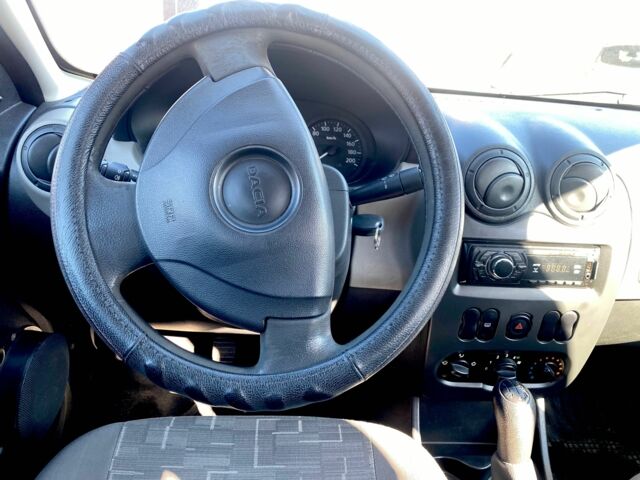 Синій Дачія Sandero, об'ємом двигуна 1.4 л та пробігом 134 тис. км за 4000 $, фото 6 на Automoto.ua