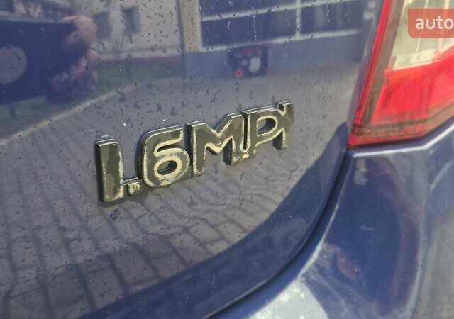 Синий Дачия Сандеро, объемом двигателя 1.6 л и пробегом 236 тыс. км за 5200 $, фото 8 на Automoto.ua