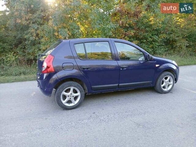 Синий Дачия Сандеро, объемом двигателя 1.5 л и пробегом 235 тыс. км за 3650 $, фото 5 на Automoto.ua